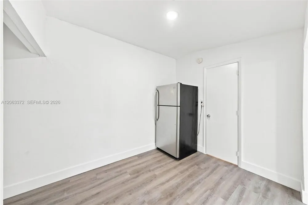 128 NW 9th Ave #6 Miami, FL 33128