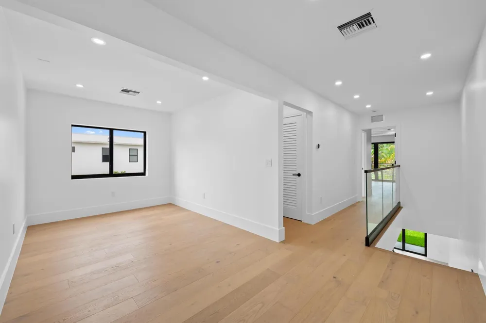 1131 NE 12th Avenue Fort Lauderdale, FL 33304