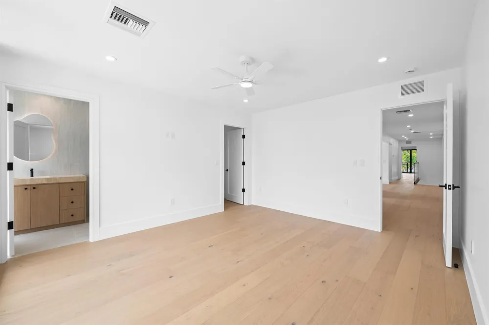 1131 NE 12th Avenue Fort Lauderdale, FL 33304