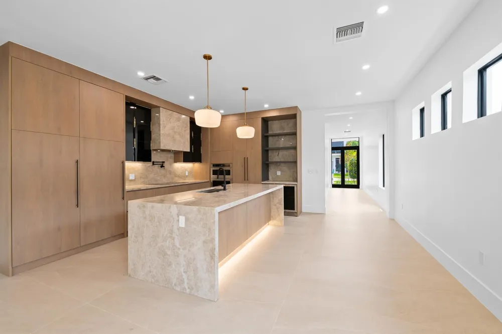 1131 NE 12th Avenue Fort Lauderdale, FL 33304