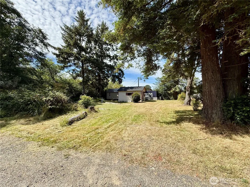 2463 W Pleasant Drive Westport, WA 98595