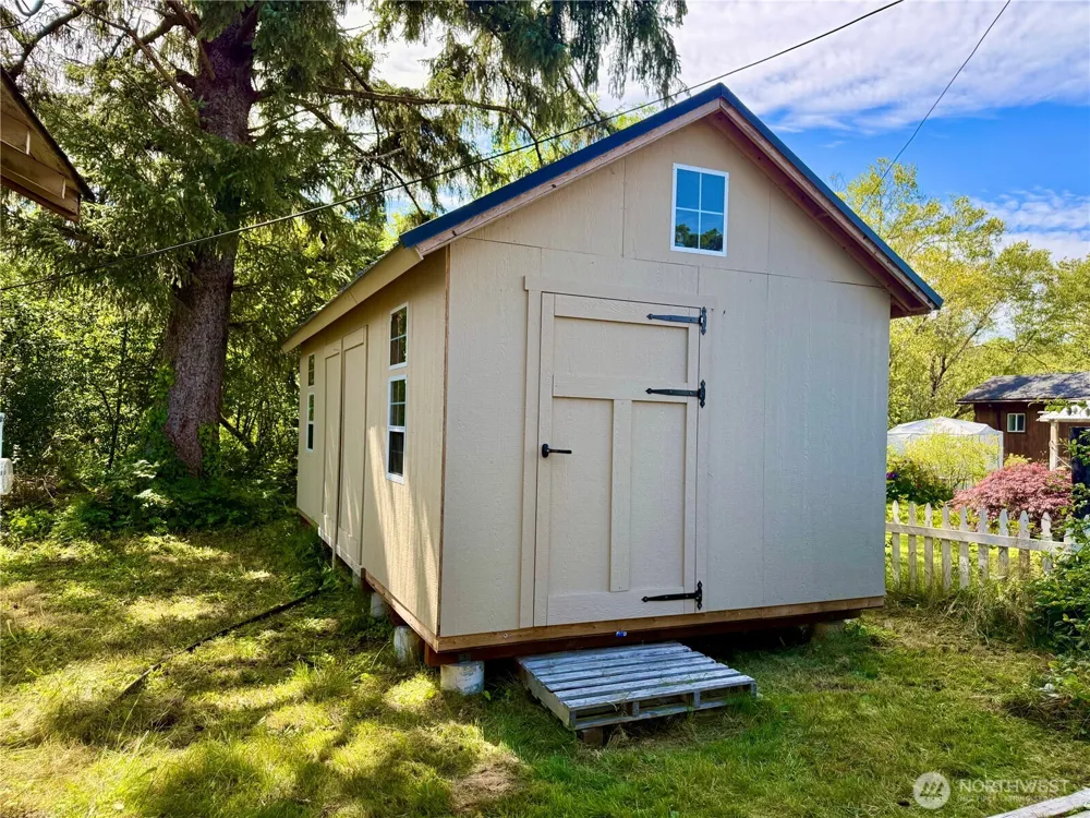 2463 W Pleasant Drive Westport, WA 98595