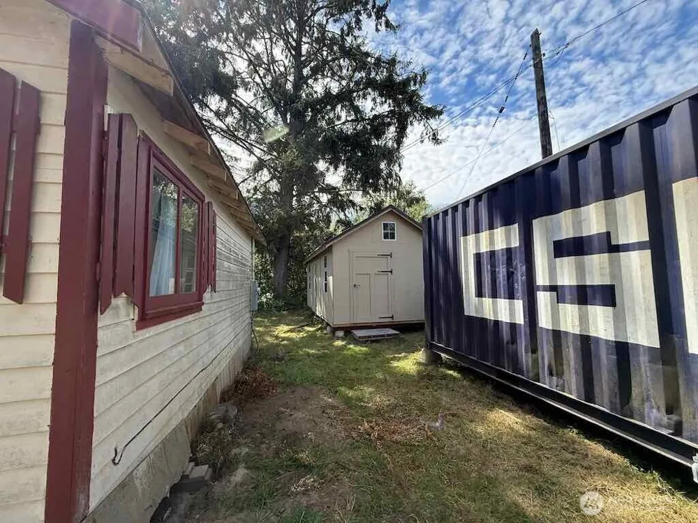 2463 W Pleasant Drive Westport, WA 98595