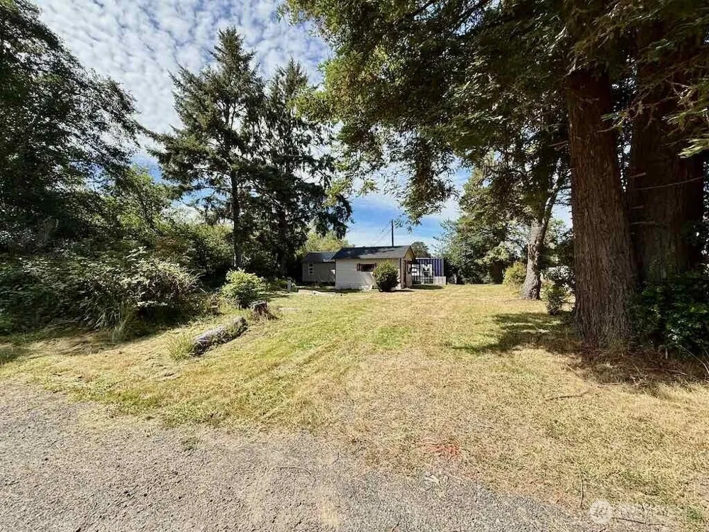 2463 W Pleasant Drive Westport, WA 98595