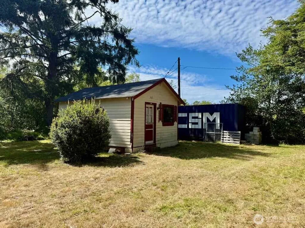 2463 W Pleasant Drive Westport, WA 98595