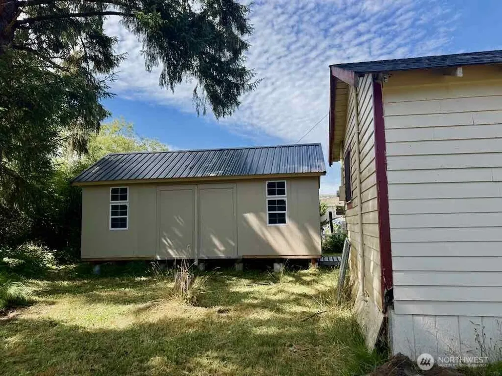 2463 W Pleasant Drive Westport, WA 98595