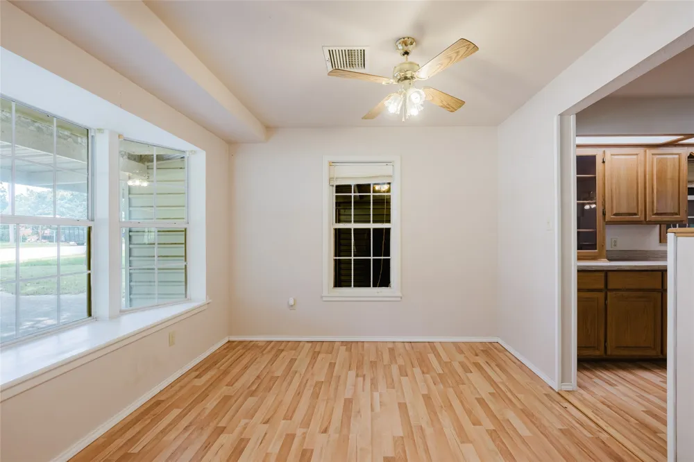 649 E Short Avenue De Leon, TX 76444