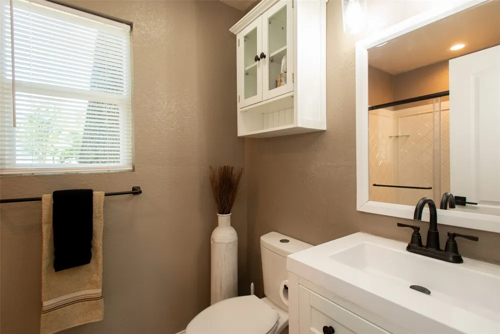 6120 Payne Road Log Cabin, TX 75148