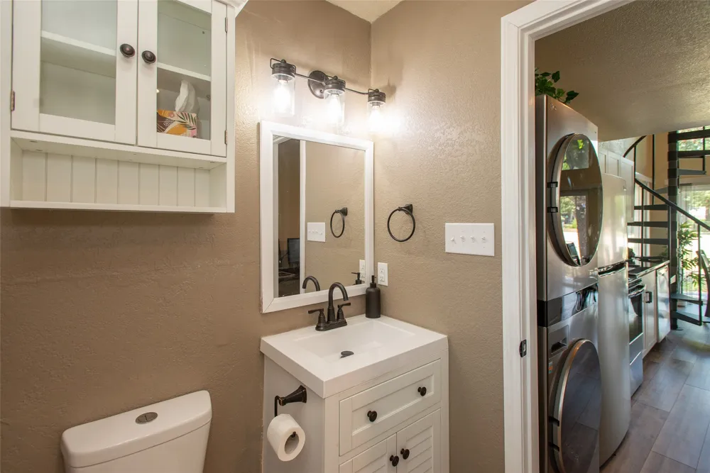 6120 Payne Road Log Cabin, TX 75148