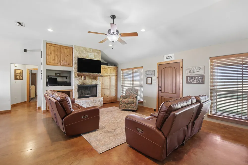 481 County Road 205 Valley View, TX 76272