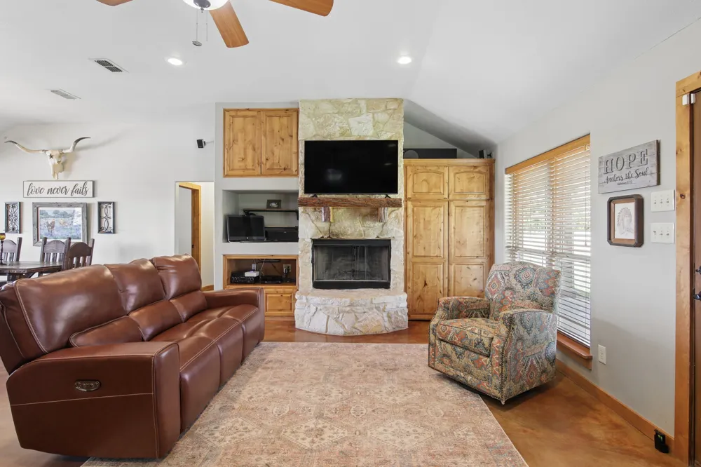 481 County Road 205 Valley View, TX 76272