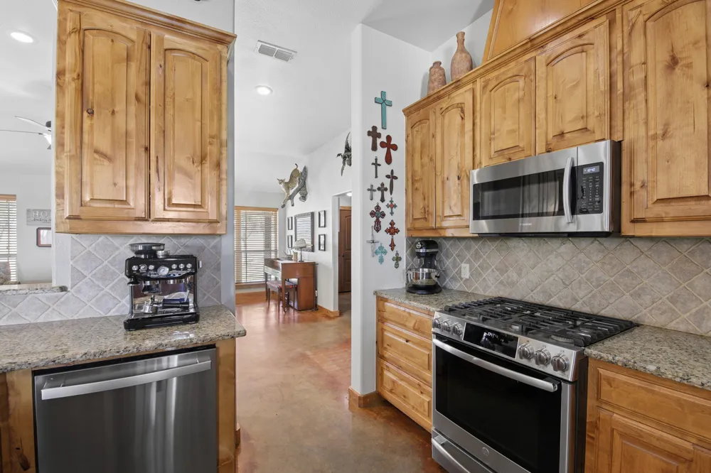 481 County Road 205 Valley View, TX 76272