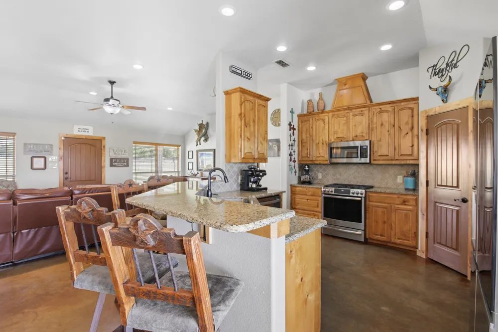 481 County Road 205 Valley View, TX 76272