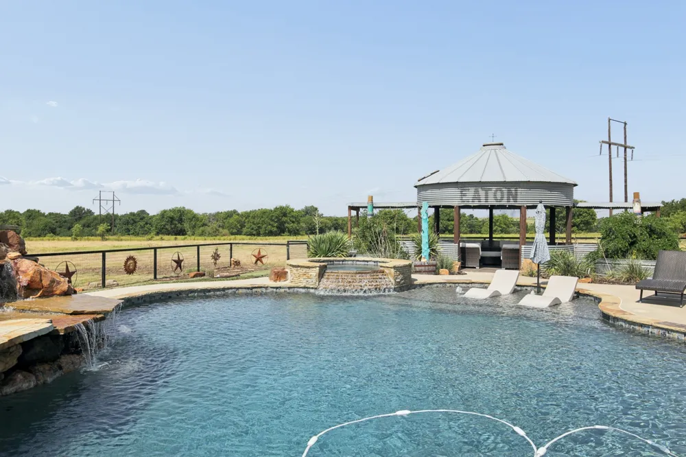 481 County Road 205 Valley View, TX 76272