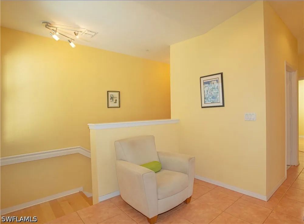 Satinleaf Road S #202 Naples, FL 34109