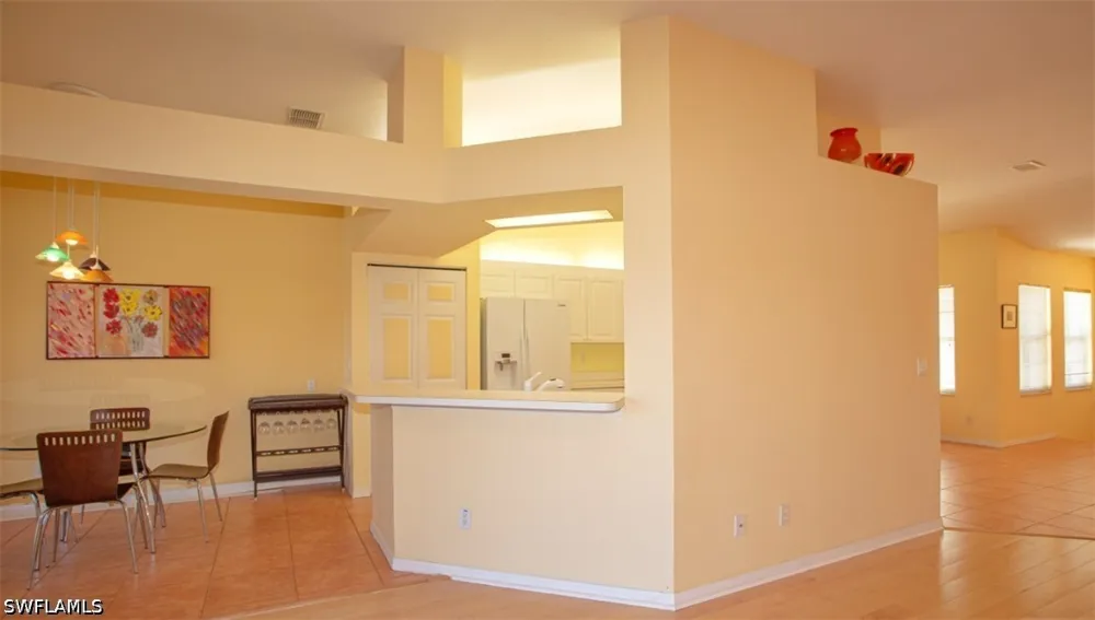 Satinleaf Road S #202 Naples, FL 34109