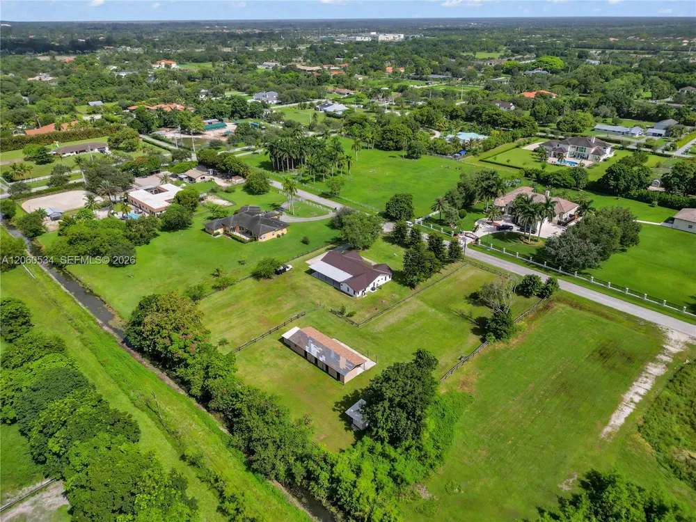 17680 SW 54th St #. Southwest Ranches, FL 33331
