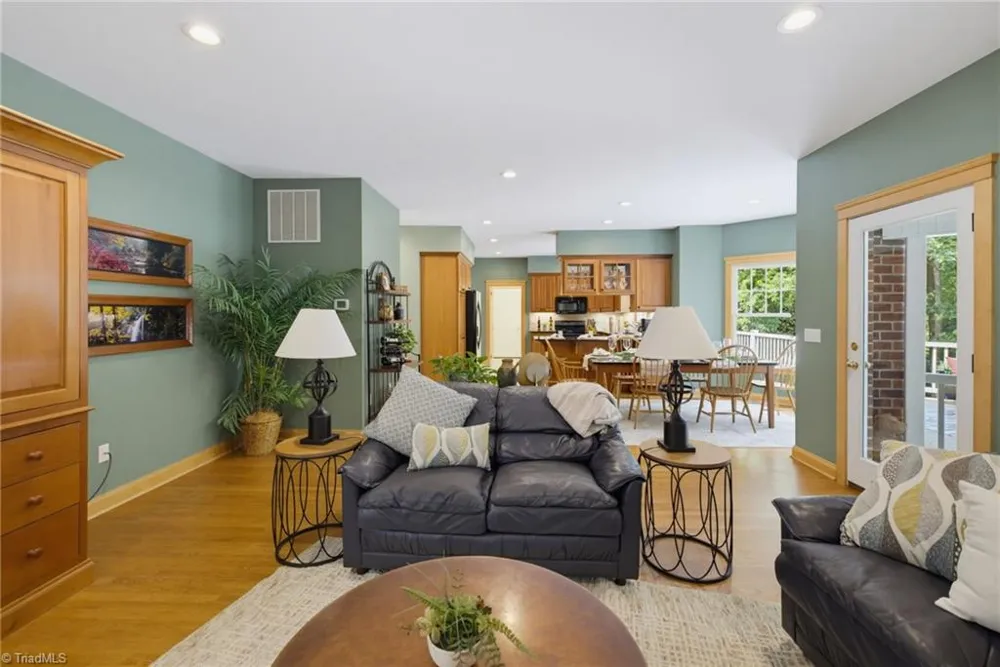 400 Crossing Creek Drive Belews Creek, NC 27009