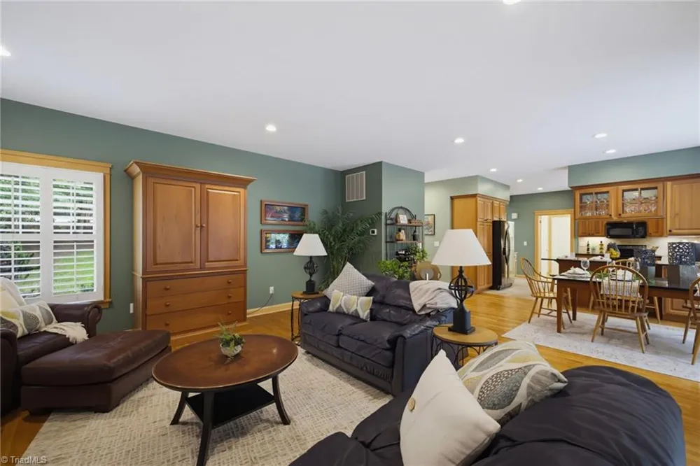 400 Crossing Creek Drive Belews Creek, NC 27009