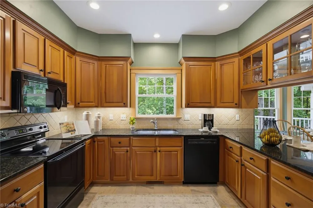 400 Crossing Creek Drive Belews Creek, NC 27009