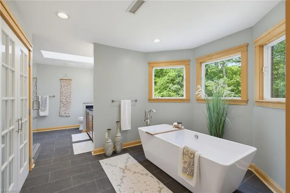 400 Crossing Creek Drive Belews Creek, NC 27009