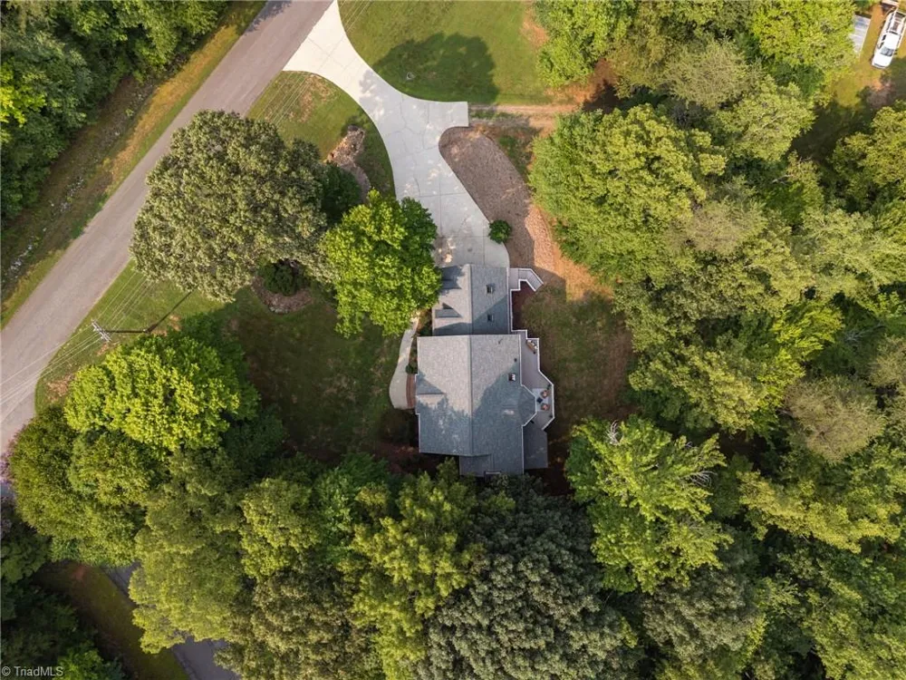 400 Crossing Creek Drive Belews Creek, NC 27009