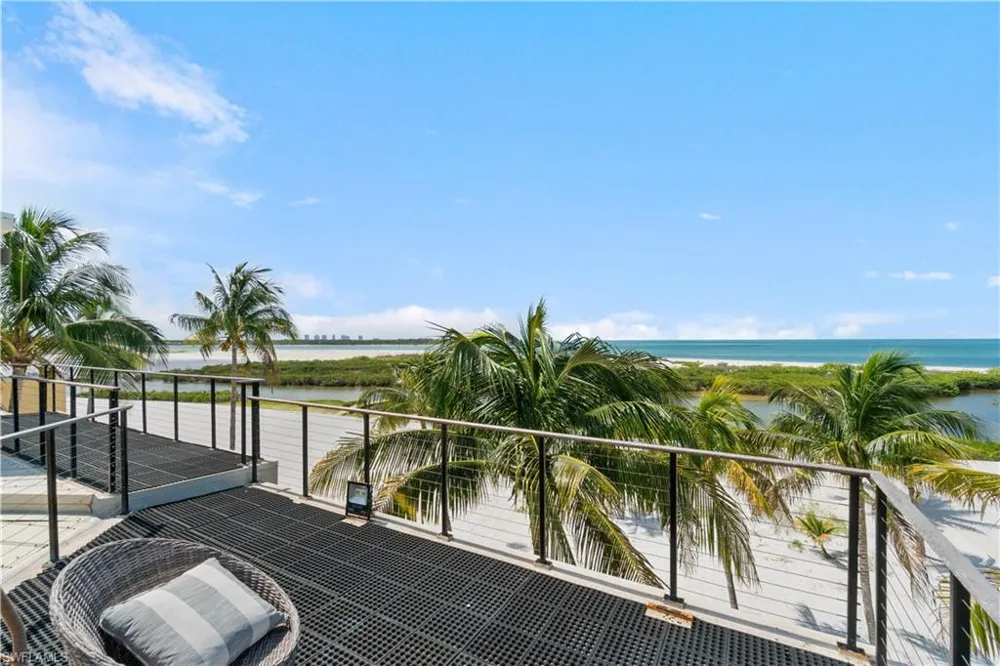 8124 Estero Boulevard Fort Myers Beach, FL 33931