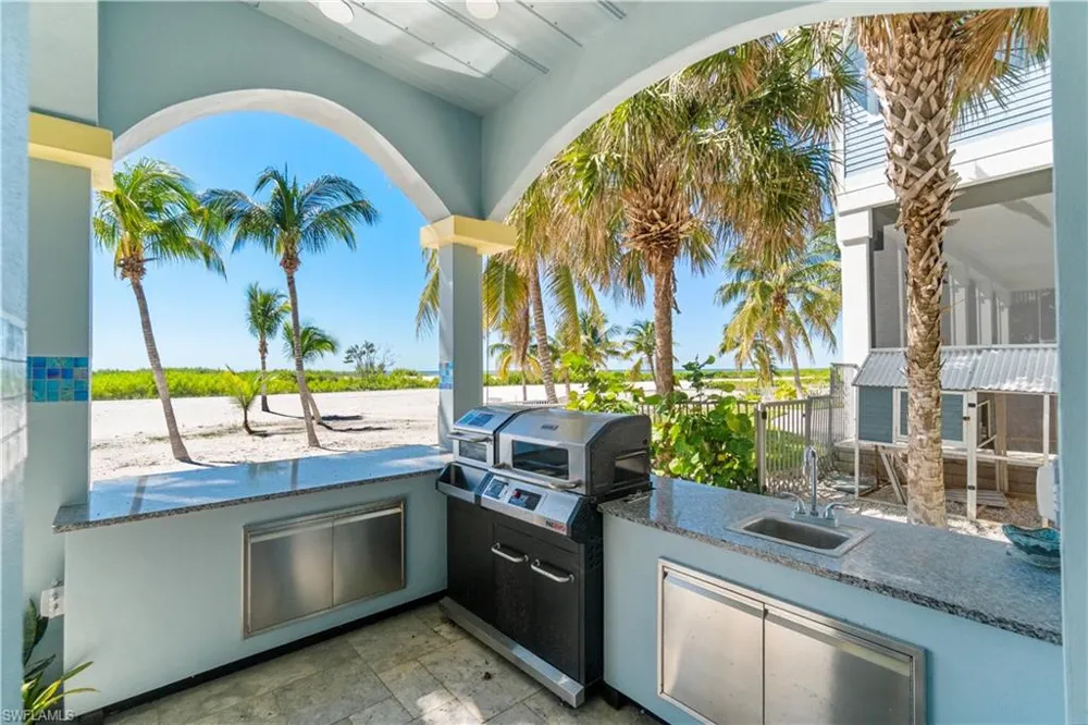 8124 Estero Boulevard Fort Myers Beach, FL 33931