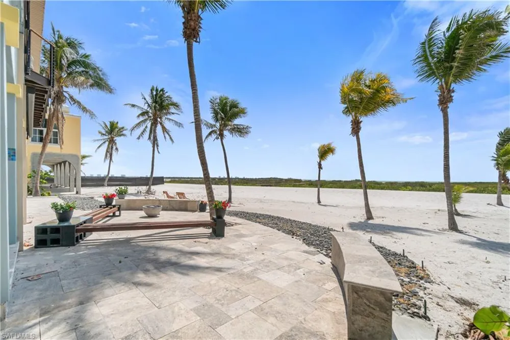 8124 Estero Boulevard Fort Myers Beach, FL 33931