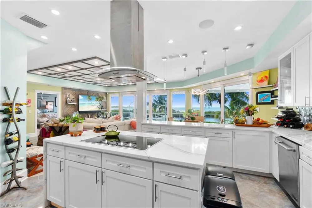 8124 Estero Boulevard Fort Myers Beach, FL 33931