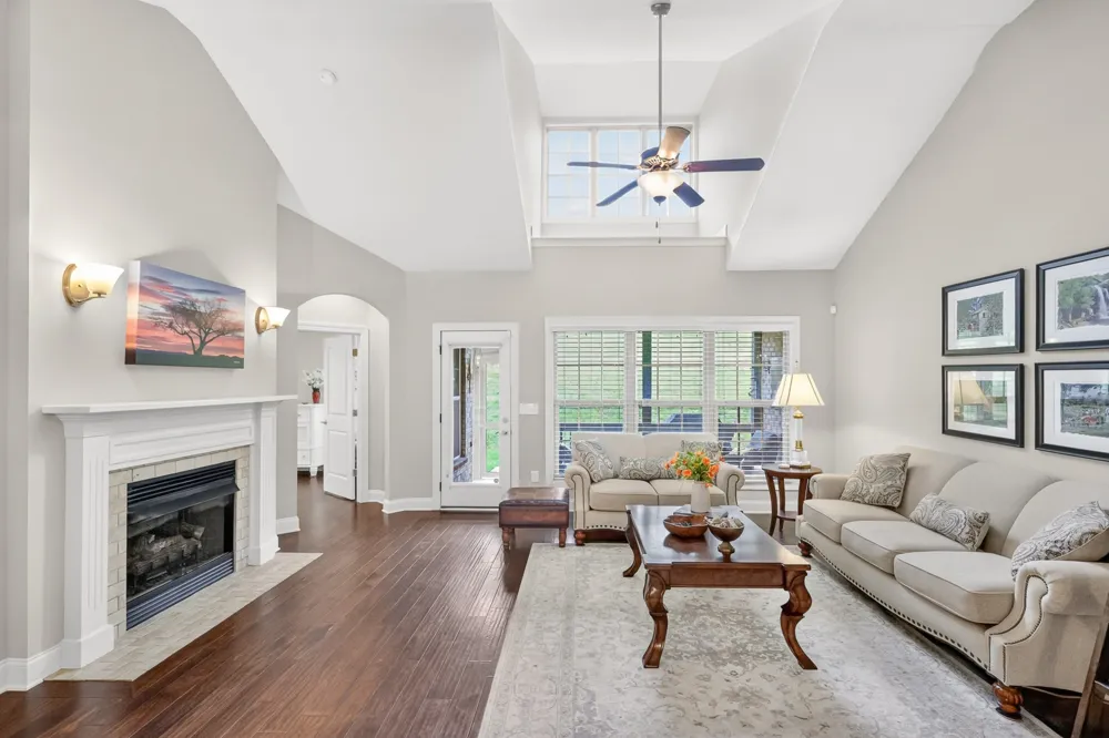 179 Village Cir Lebanon, TN 37087