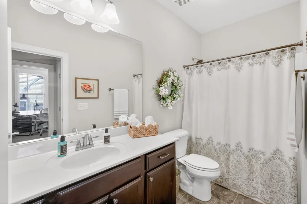 179 Village Cir Lebanon, TN 37087