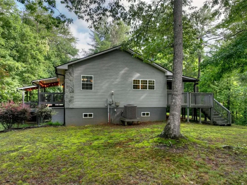 387 Ruby Lane Mineral Bluff, GA 30559