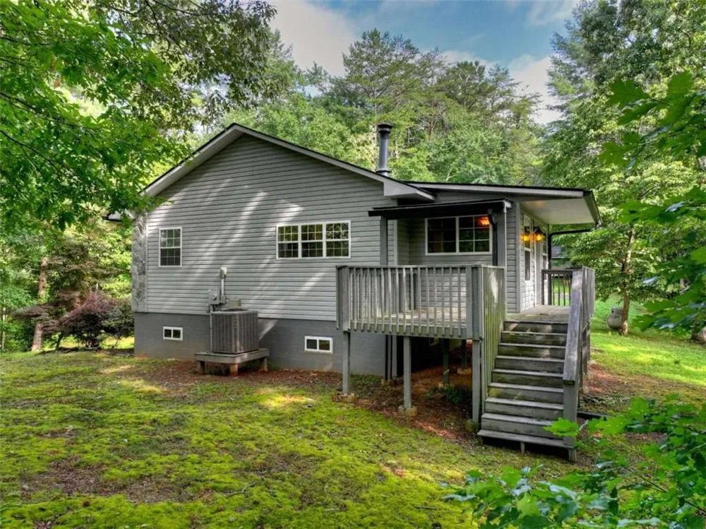 387 Ruby Lane Mineral Bluff, GA 30559