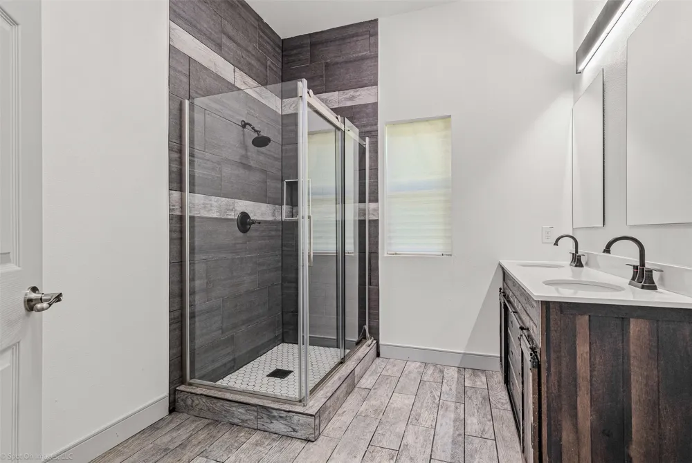 369 Pine Chase Street Van, TX 75790