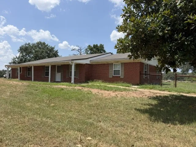 1310 Spur 324 Tennessee Colony, TX 75861