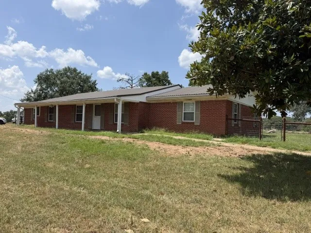 1310 Spur 324 Tennessee Colony, TX 75861