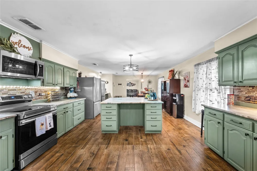 1310 Spur 324 Tennessee Colony, TX 75861