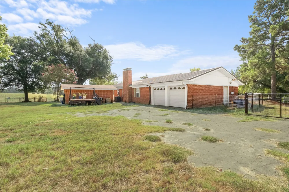 1310 Spur 324 Tennessee Colony, TX 75861