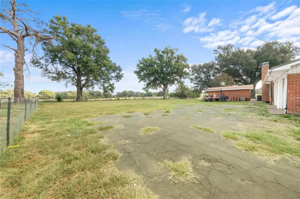 1310 Spur 324 Tennessee Colony, TX 75861