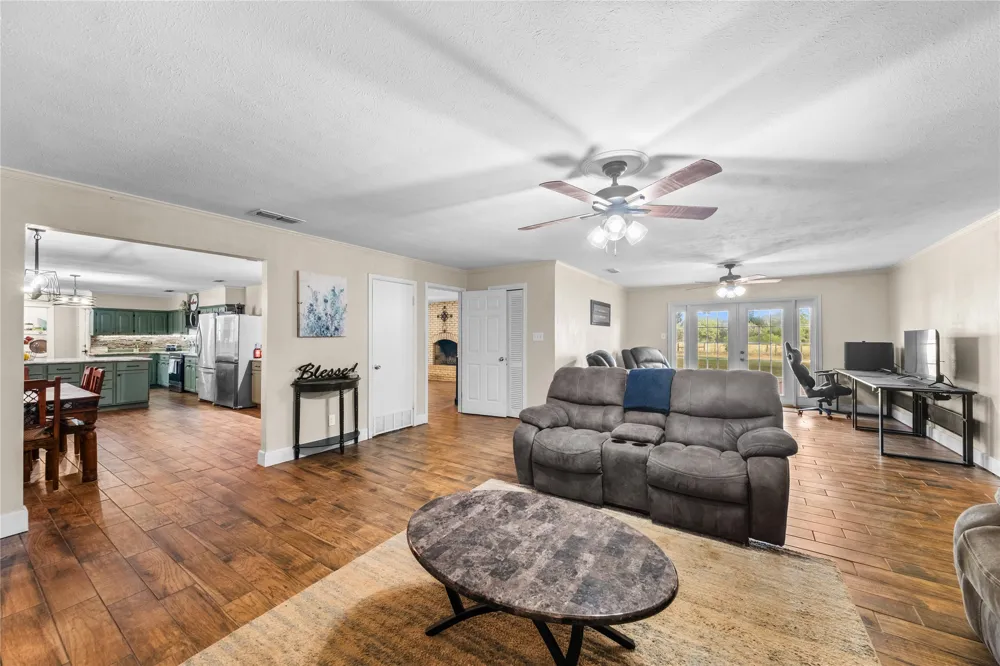 1310 Spur 324 Tennessee Colony, TX 75861