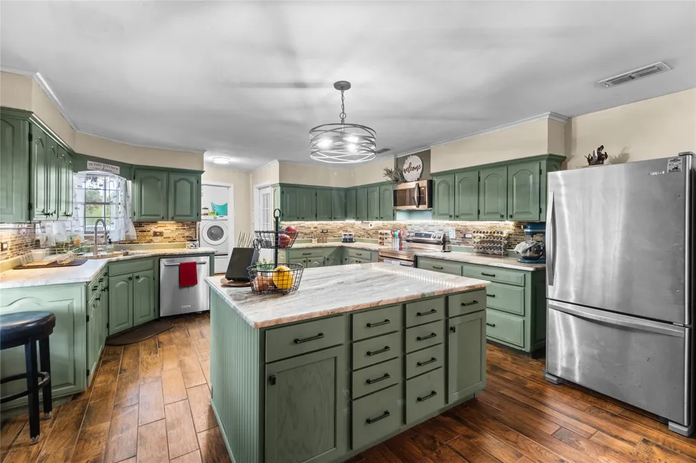 1310 Spur 324 Tennessee Colony, TX 75861