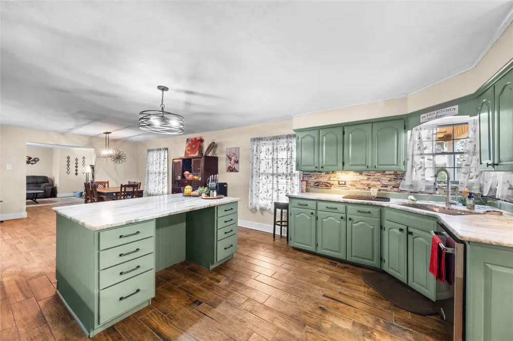 1310 Spur 324 Tennessee Colony, TX 75861