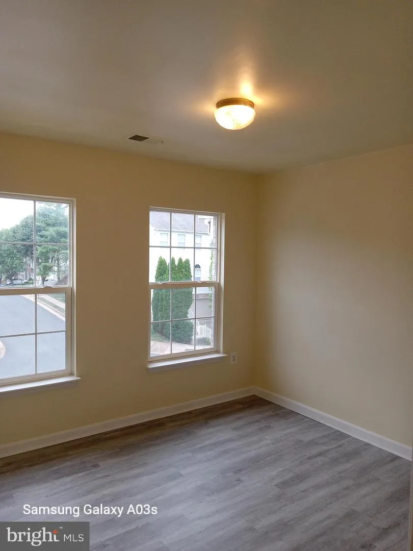 20757 HOLLOW FALLS TERRACE Sterling, VA 20165