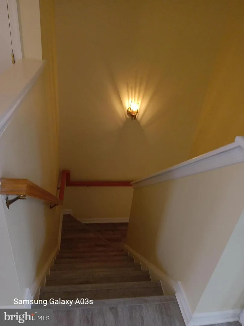 20757 HOLLOW FALLS TERRACE Sterling, VA 20165