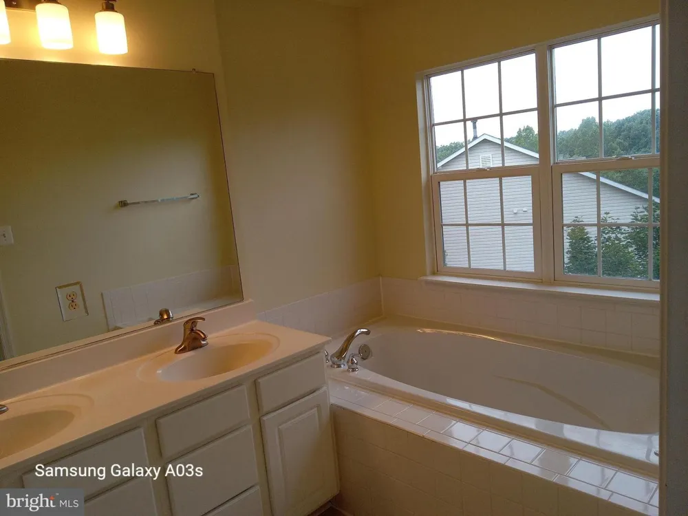 20757 HOLLOW FALLS TERRACE Sterling, VA 20165