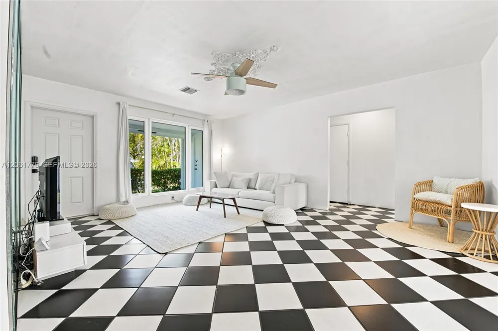 3497 NE 20th Ave Oakland Park, FL 33306