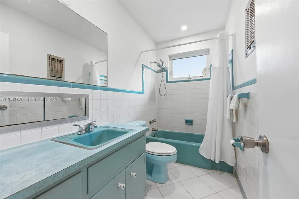 3497 NE 20th Ave Oakland Park, FL 33306