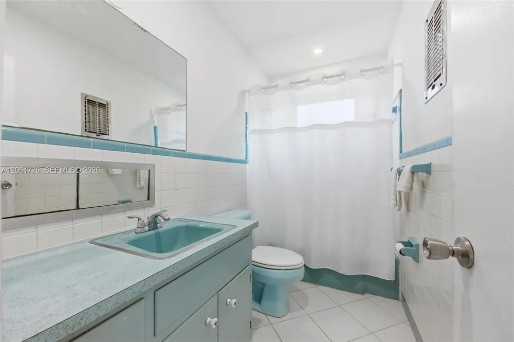 3497 NE 20th Ave Oakland Park, FL 33306