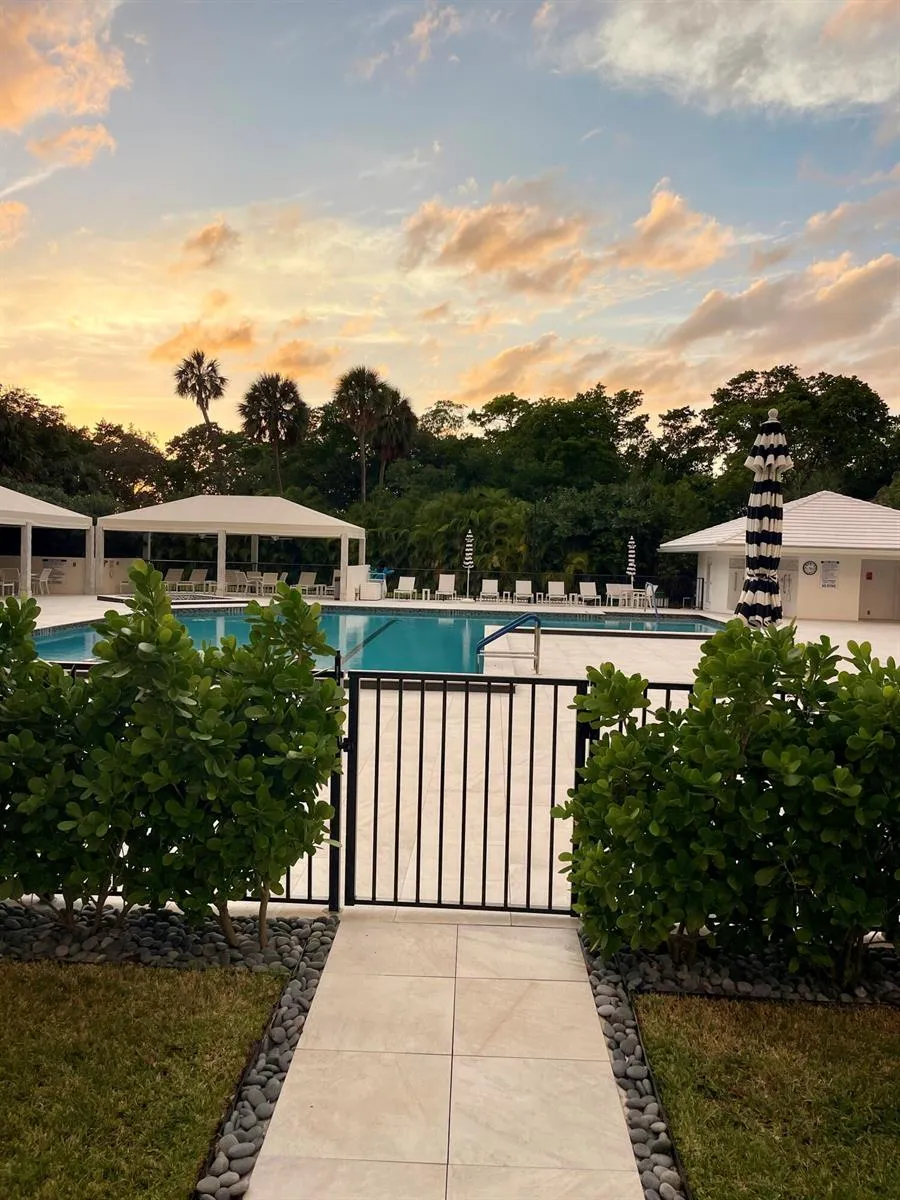 2001 OCEAN BOULEVARD #301 Boca Raton, FL 33431
